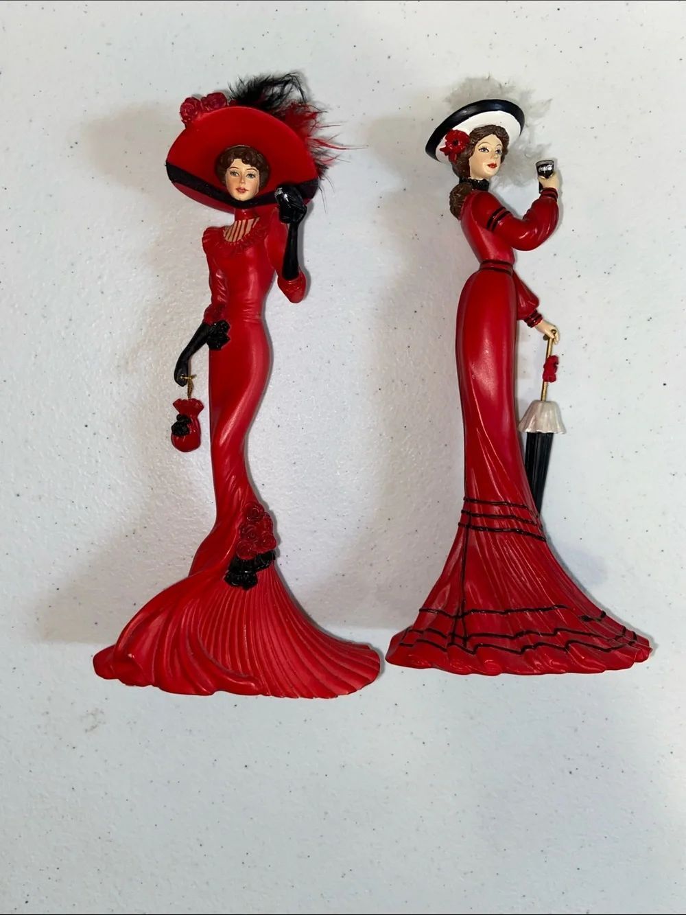 VTG, Hamilton Coca-cola Elegant Red Lady’s Wall Figurine Pair with Black Accents